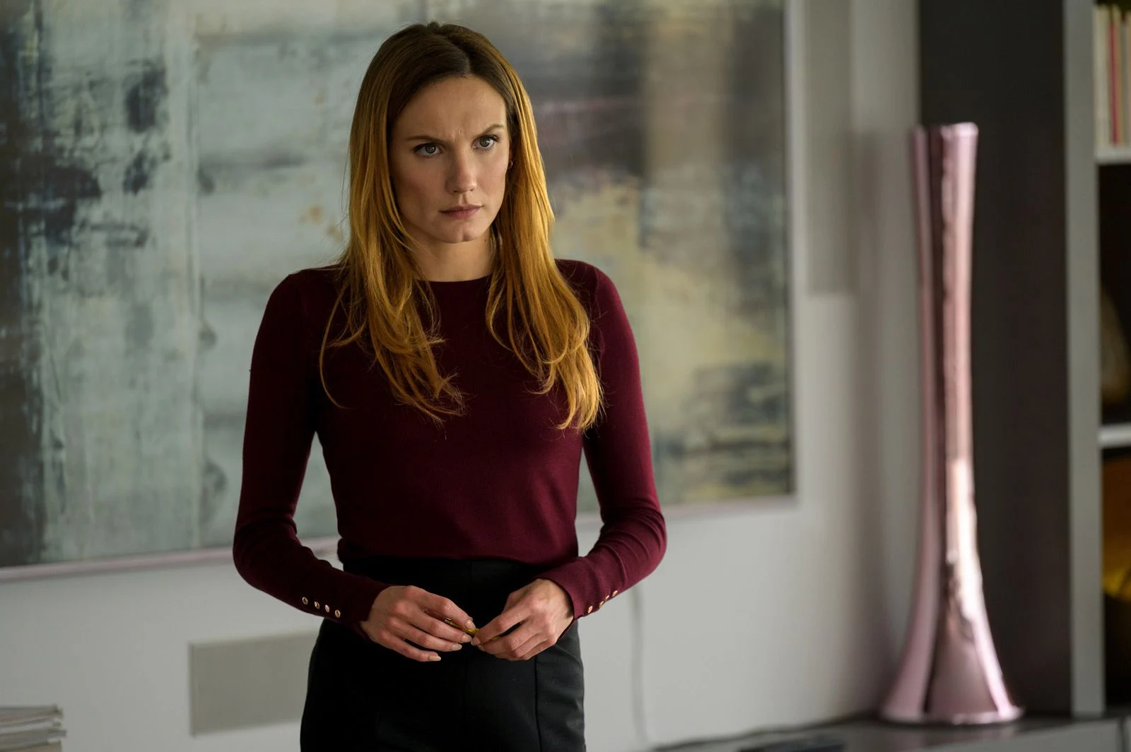 Casting à Paris : silhouettes parlant italien, allemand, espagnol ou anglais pour une série avec Ana Girardot