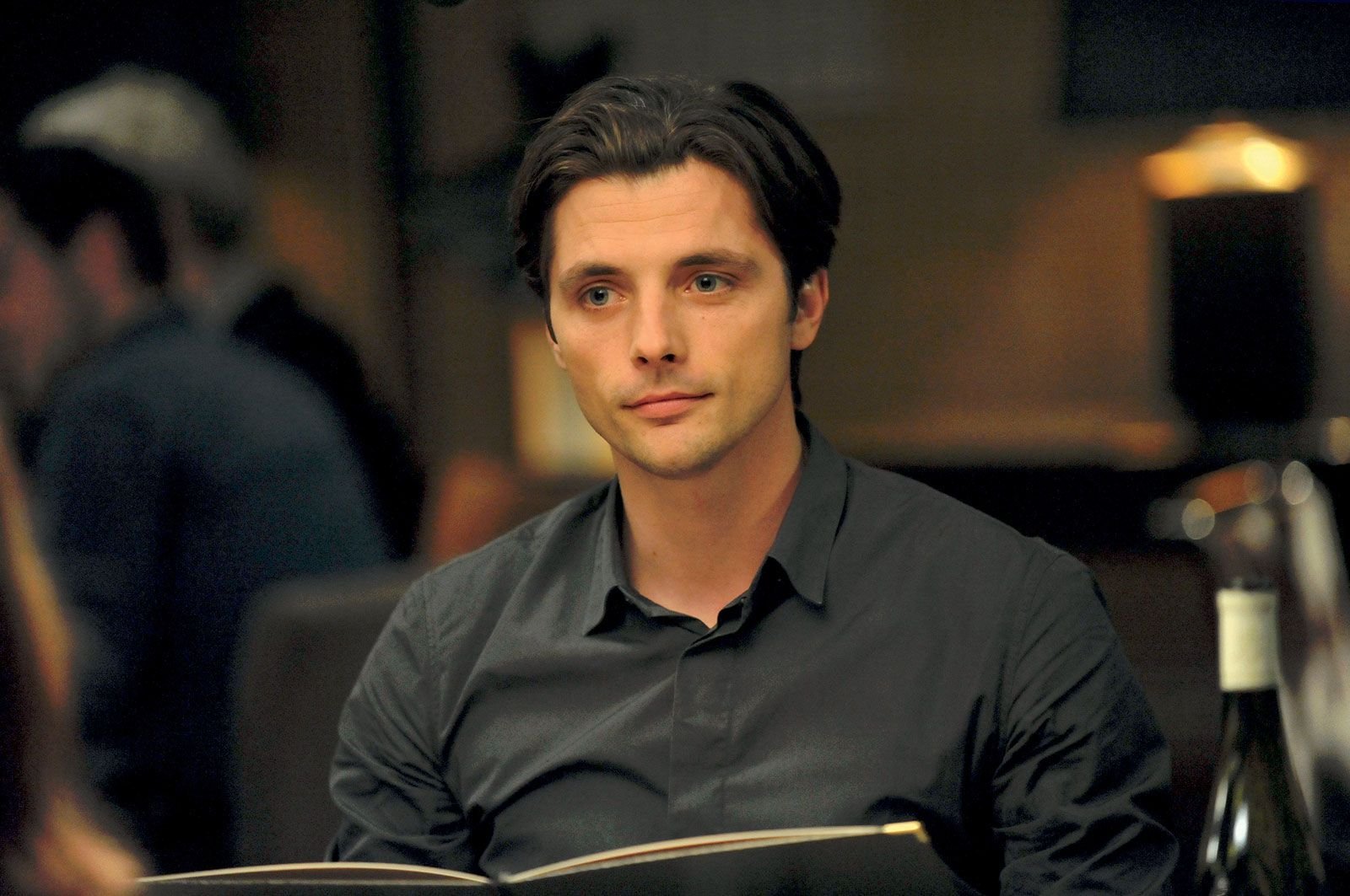 Casting à Paris : figurants milieu politique pour la série La décision avec Raphaël Personnaz